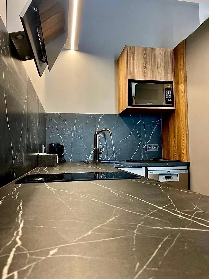 Central Family Boutique Apartments 2 Lviv 0*,